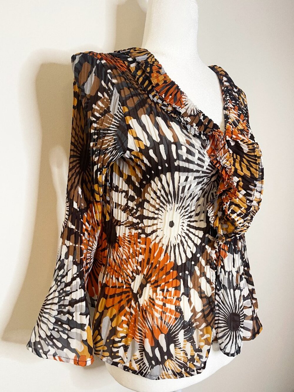 Sunny Leigh Ruffle Blouse Large Brown Orange Retro Geometric Print